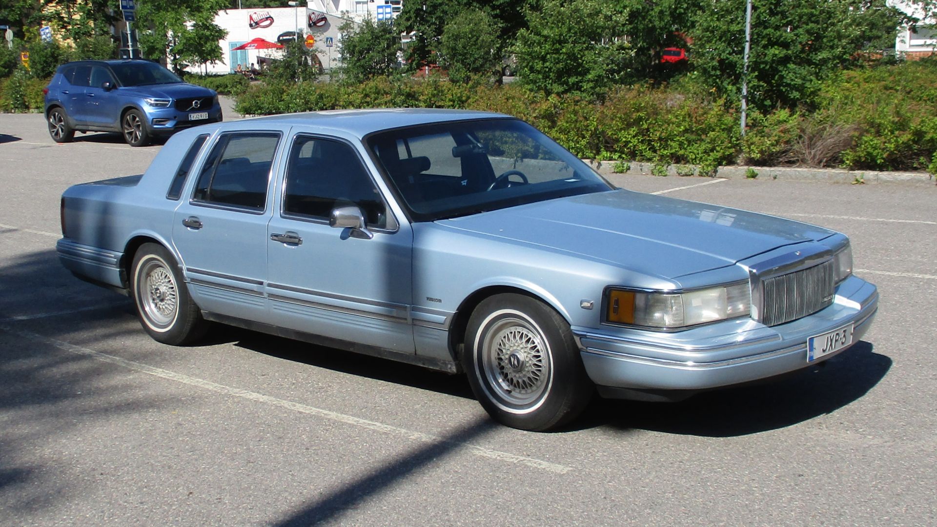 4. Lincoln Town Car