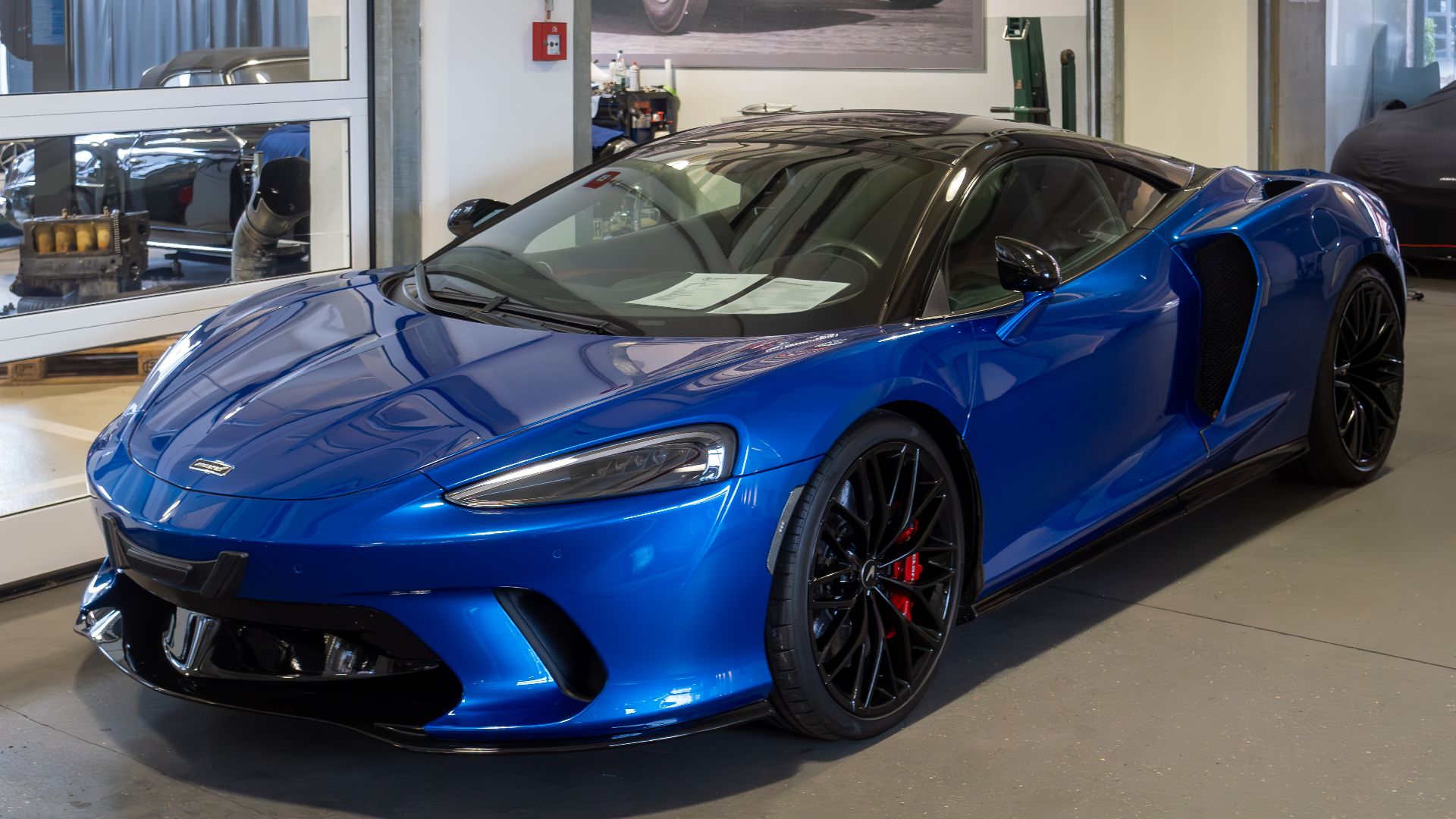 7. McLaren GT