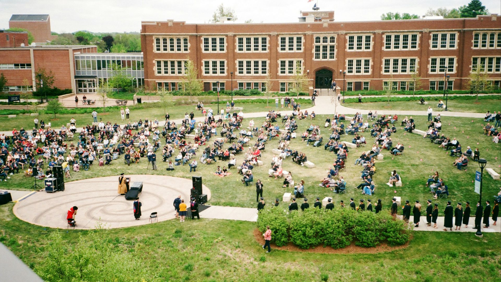 8. Culture universitaire décontractée