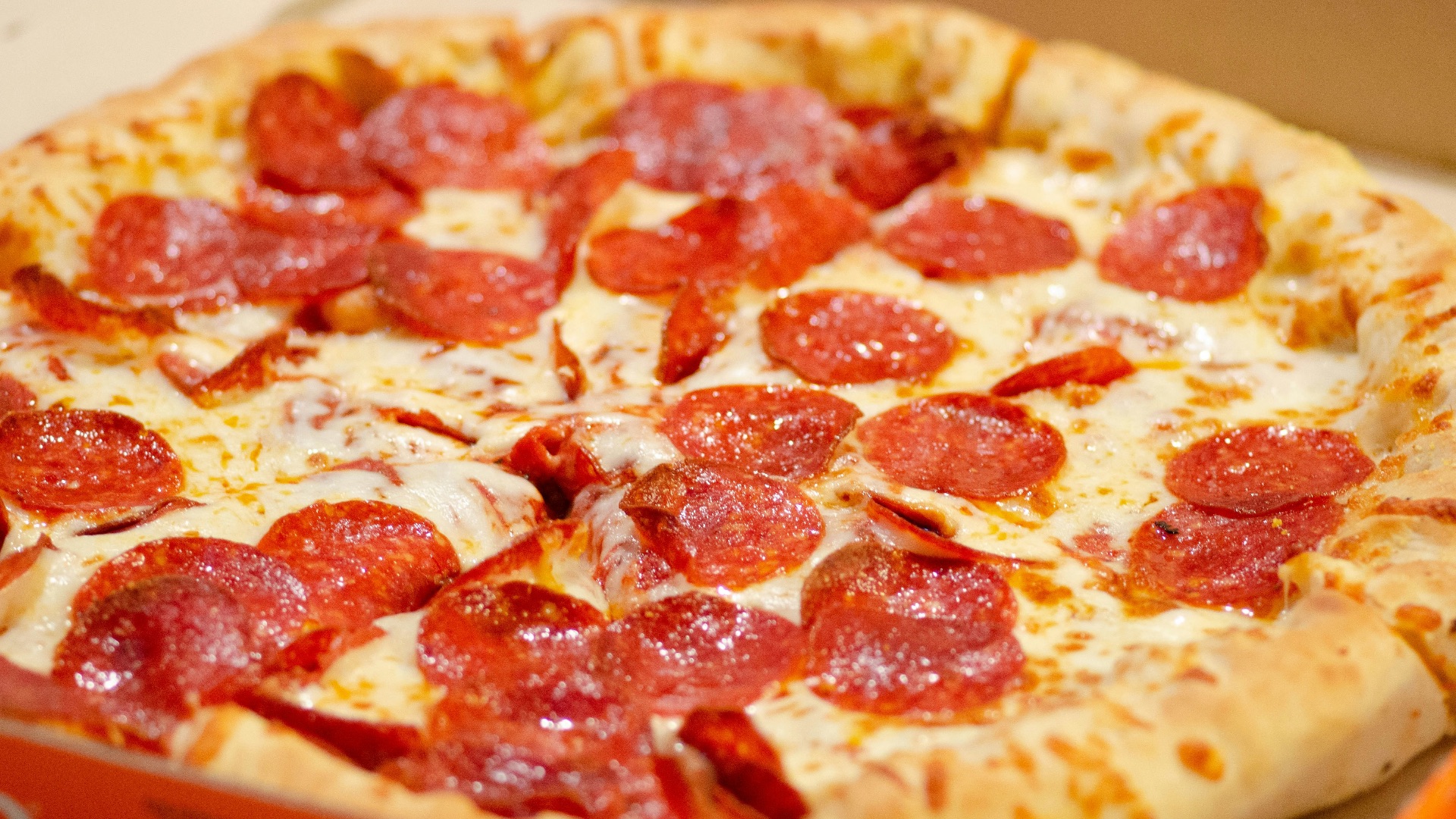 10. Ignorer les signes indiquant que les aliments sont périmés
