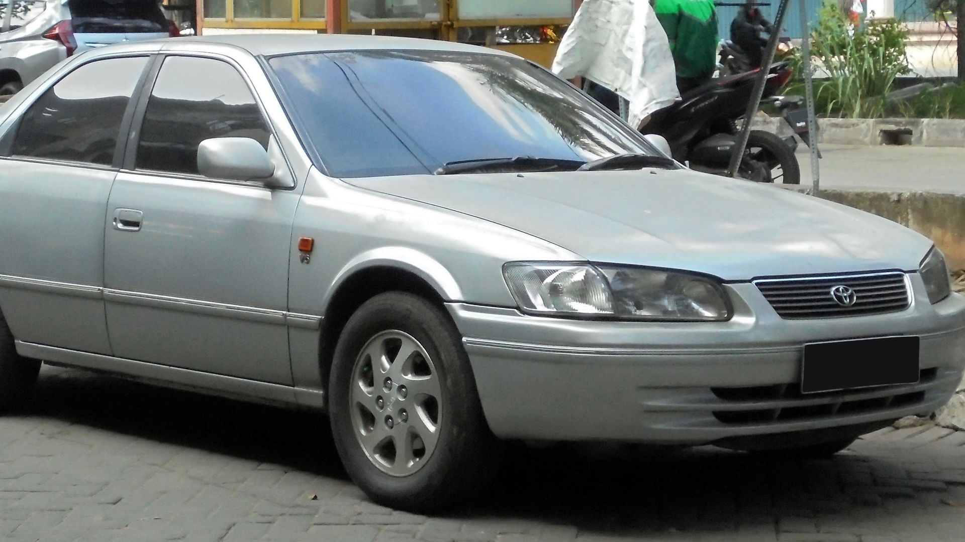 6. Toyota Camry (2007-2009)