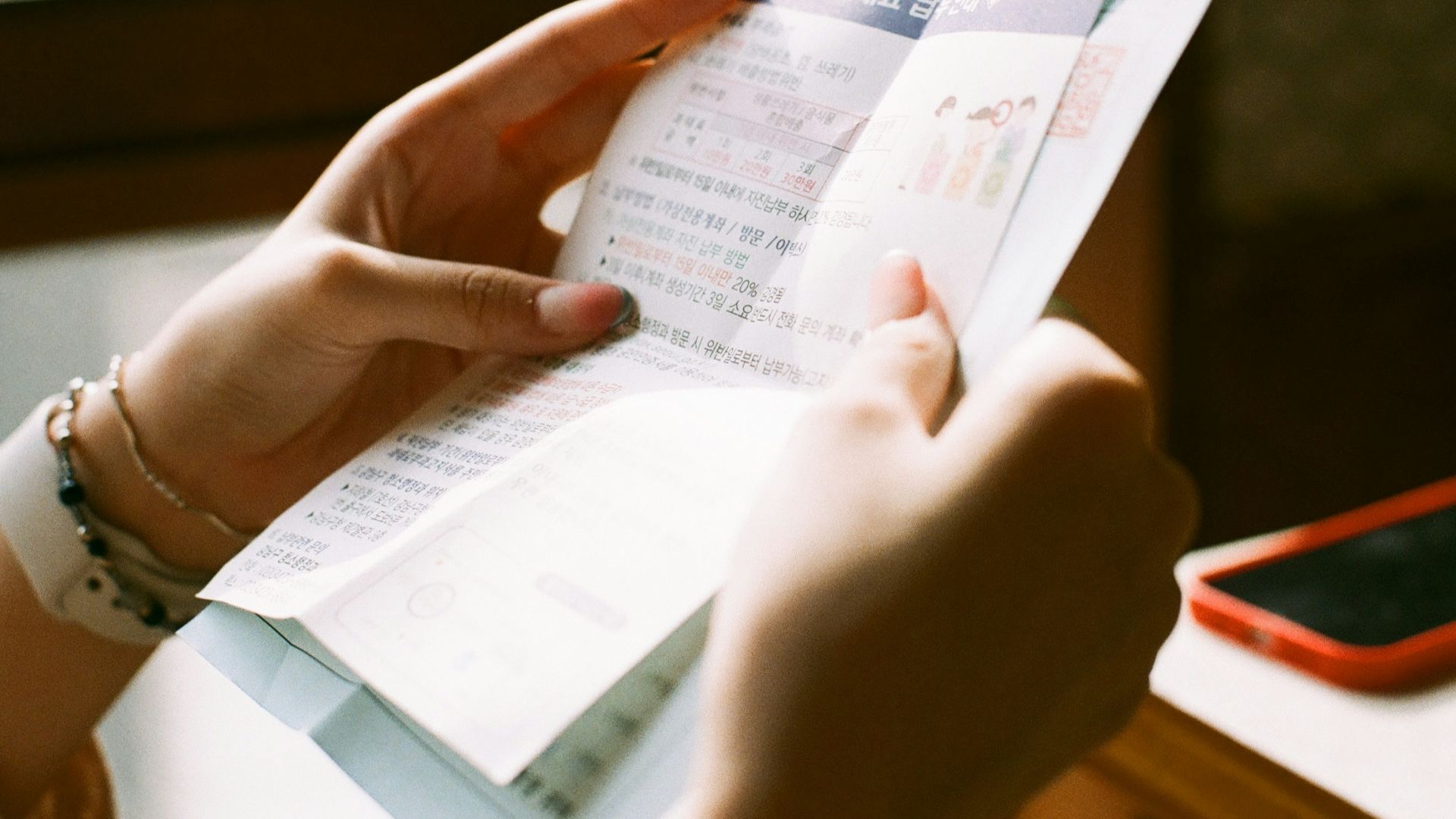 9. Elle peut négocier les factures de manière plus fiable