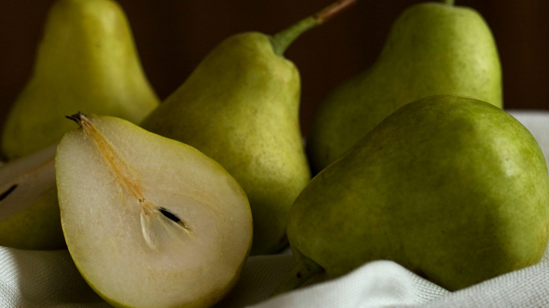 16. Tranches de poire au fromage ricotta
