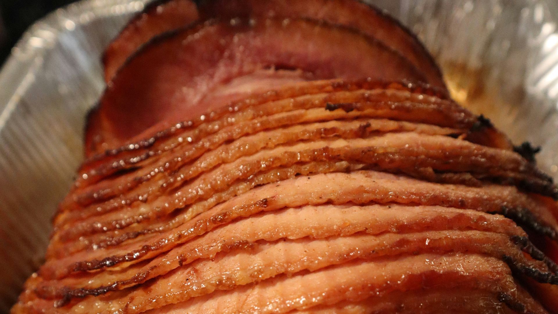 15. Jambon glacé aux clous de girofle