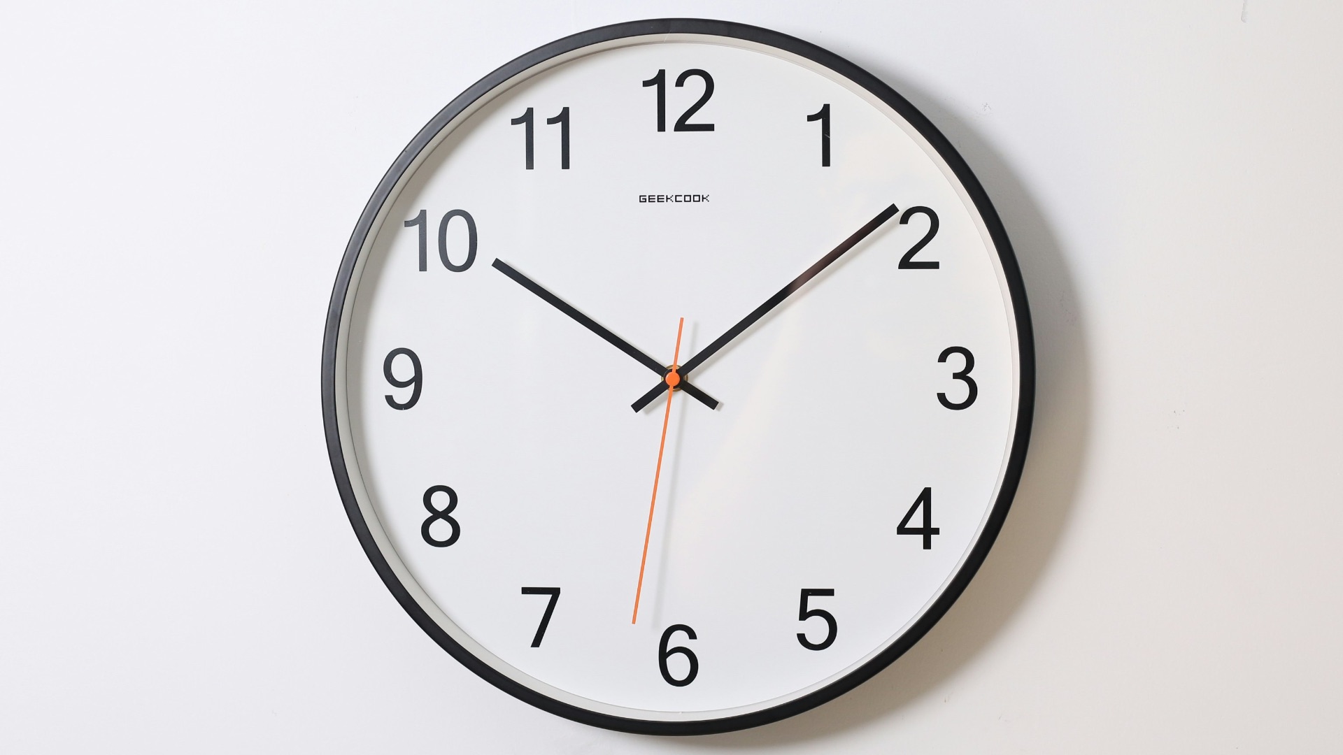 7. Vous ne pouvez pas vous empêcher de penser au travail après les heures de bureau.