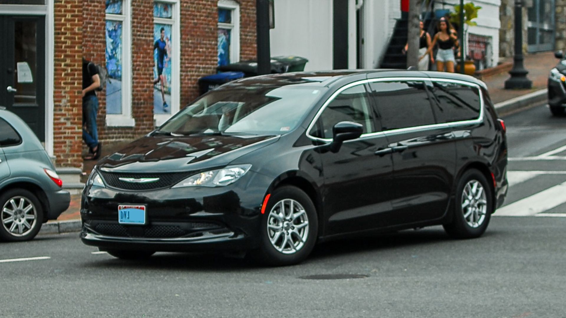 5. Chrysler Voyager