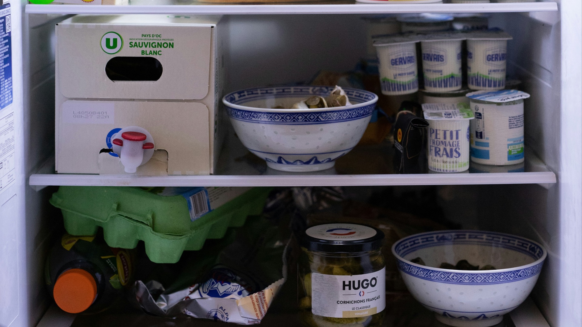 5. Laisser des aliments à découvert dans le réfrigérateur