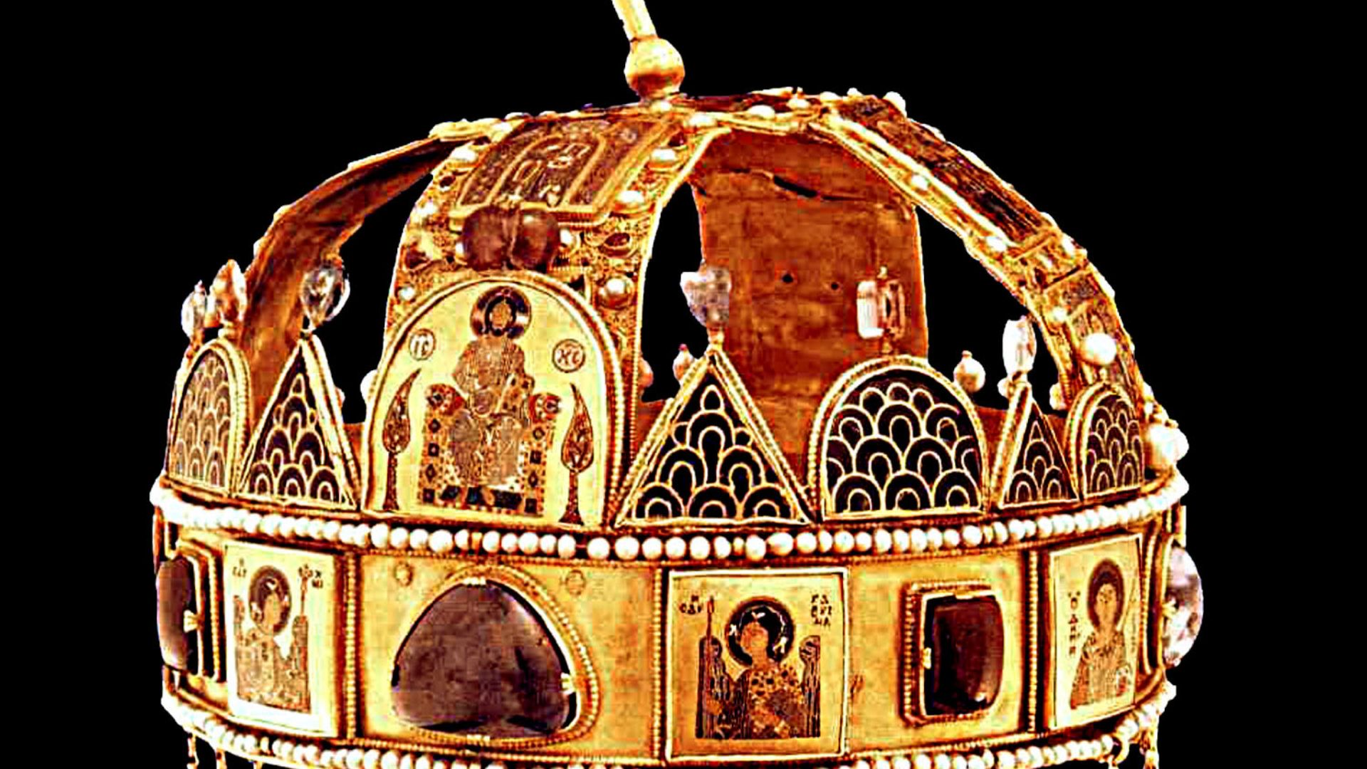 8. La Sainte Couronne de Hongrie