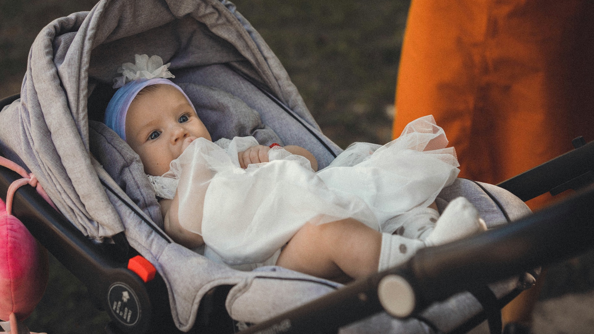 13. Poussettes et équipement pour bébés