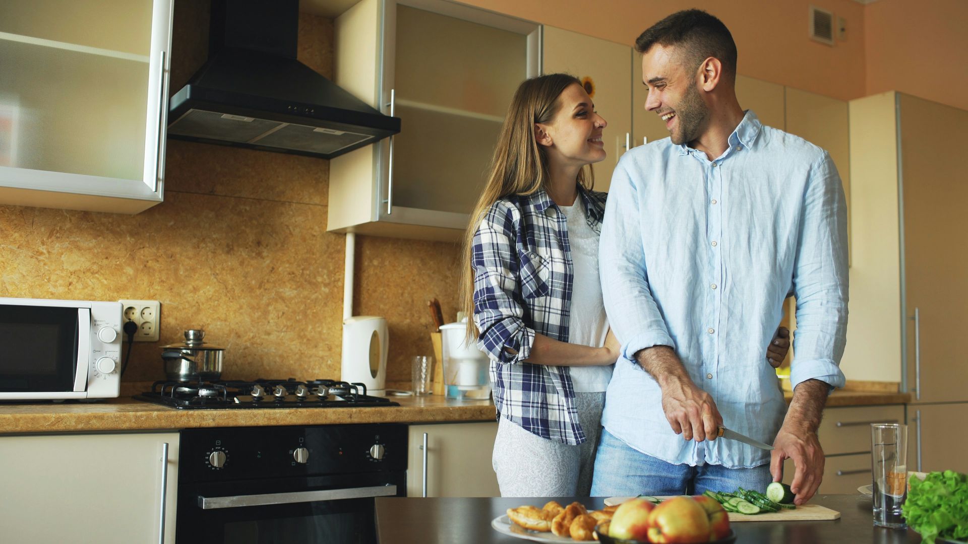 20 signes qui indiquent qu’une personne est émotionnellement sûre