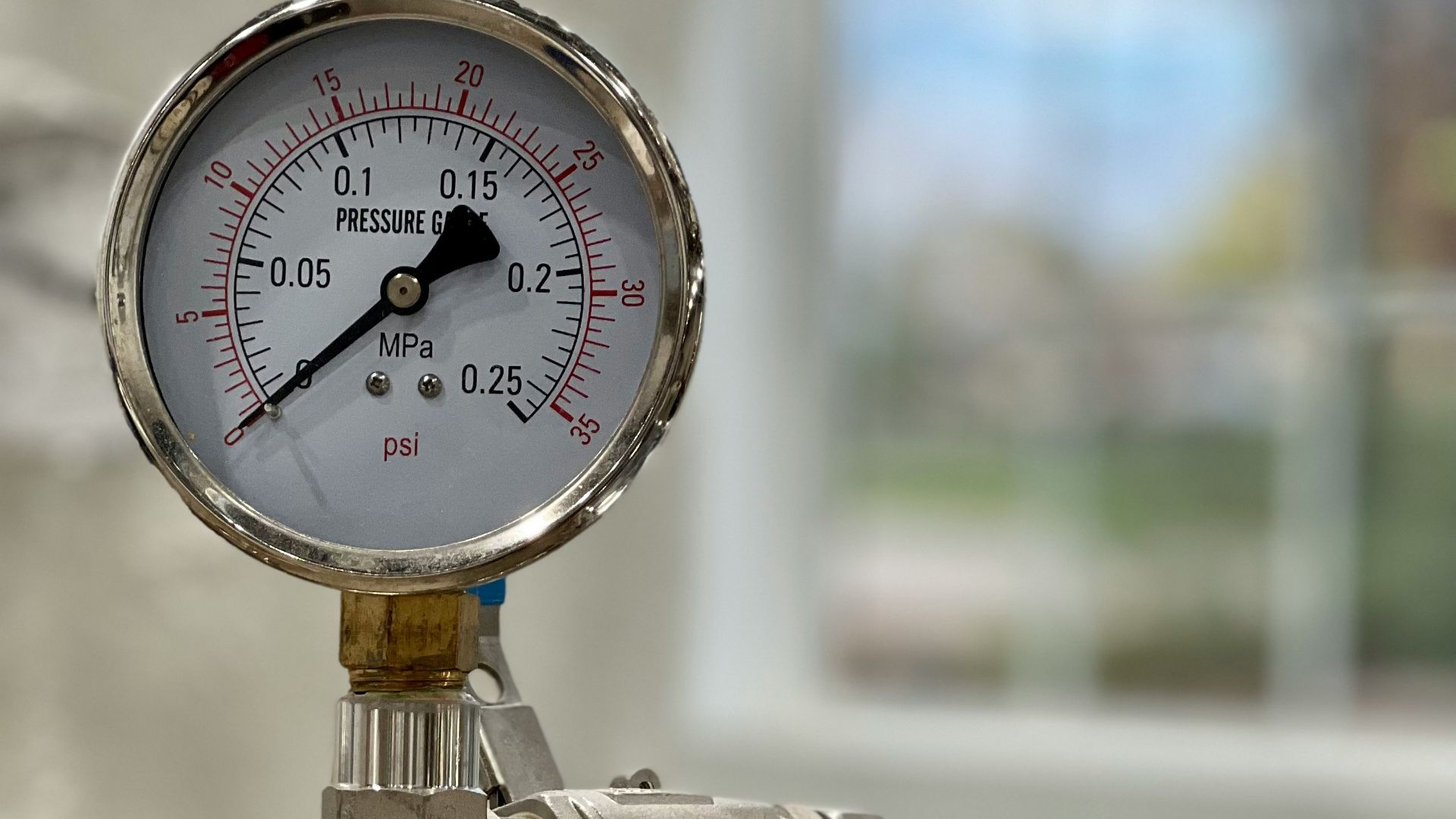 16. Systèmes de surveillance de la pression des pneus (TPMS)