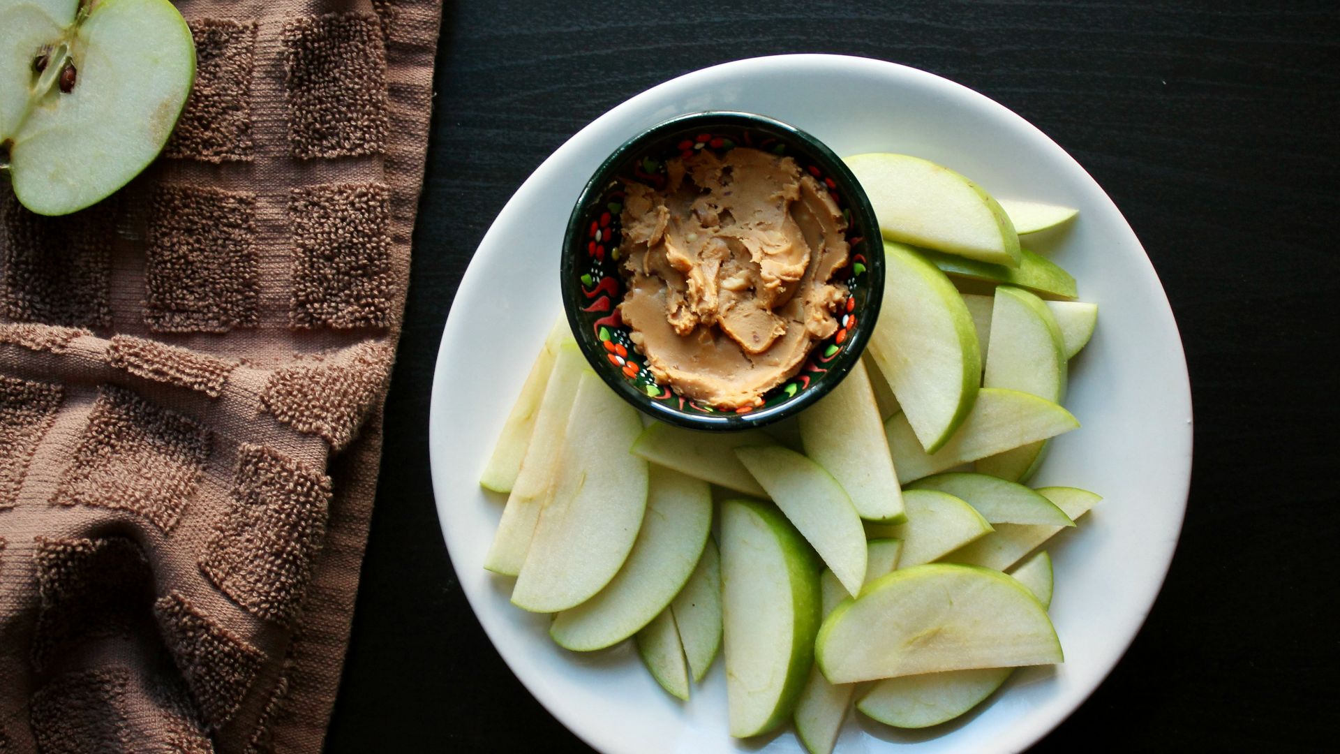 2. Tranches de pomme avec beurre d'arachide