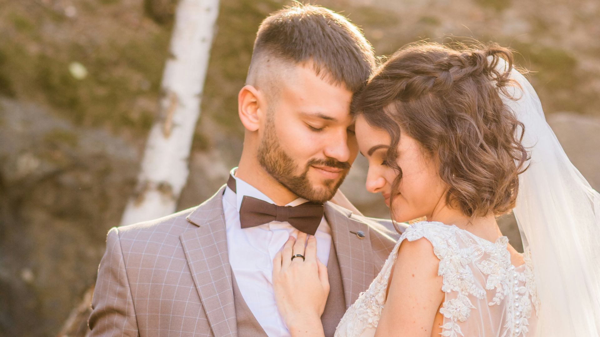 20 façons dont les mariés agacent leurs invités