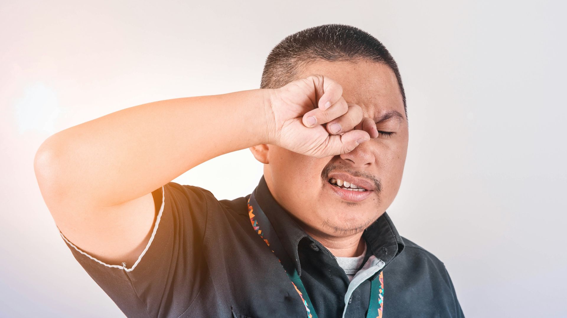 8. Vos yeux sont plus secs et plus irrités
