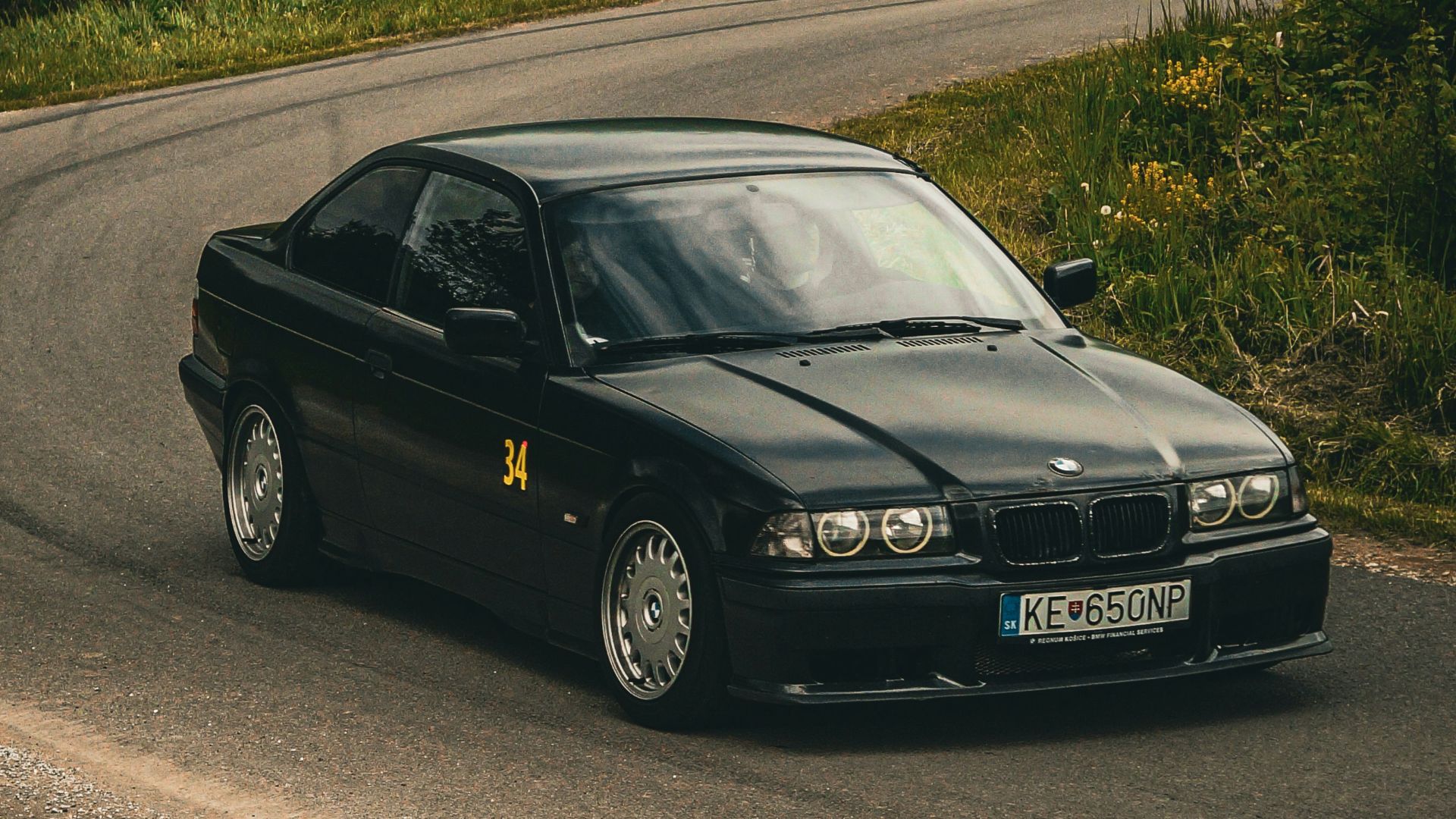 12. La catégorie « Châssis authentique » (BMW E36 M3)