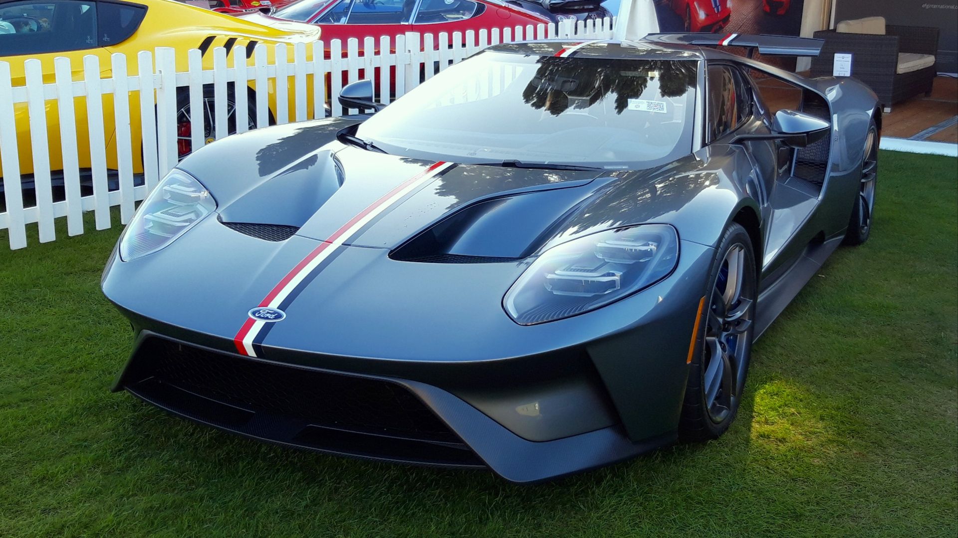 10. Ford GT (2005-2006 et 2017+)