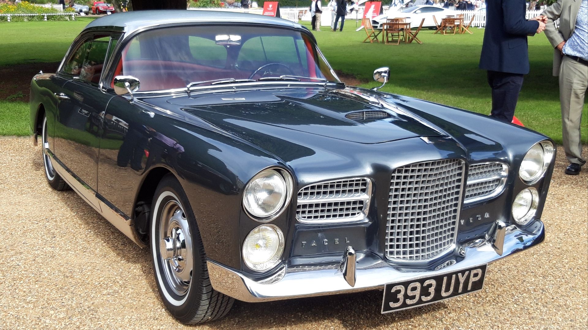 16. Le coupé de luxe franco-américain (Facel Vega HK500)