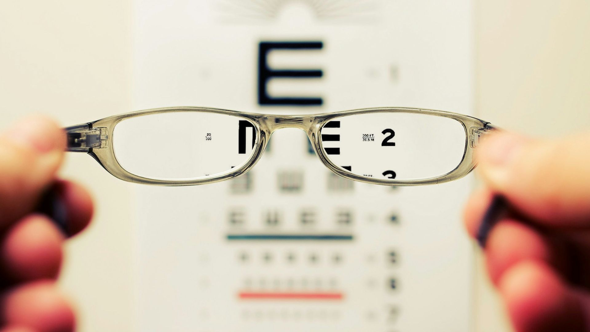 6. Services optiques et lunettes