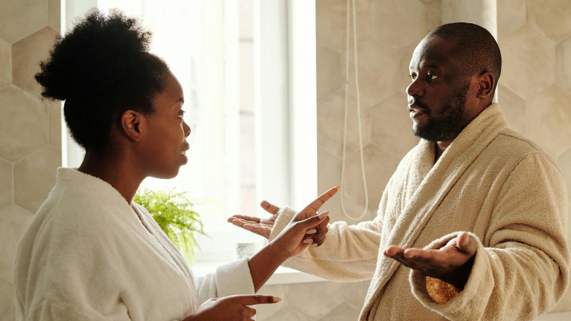 10. Il vous donne l'impression que vous en demandez trop