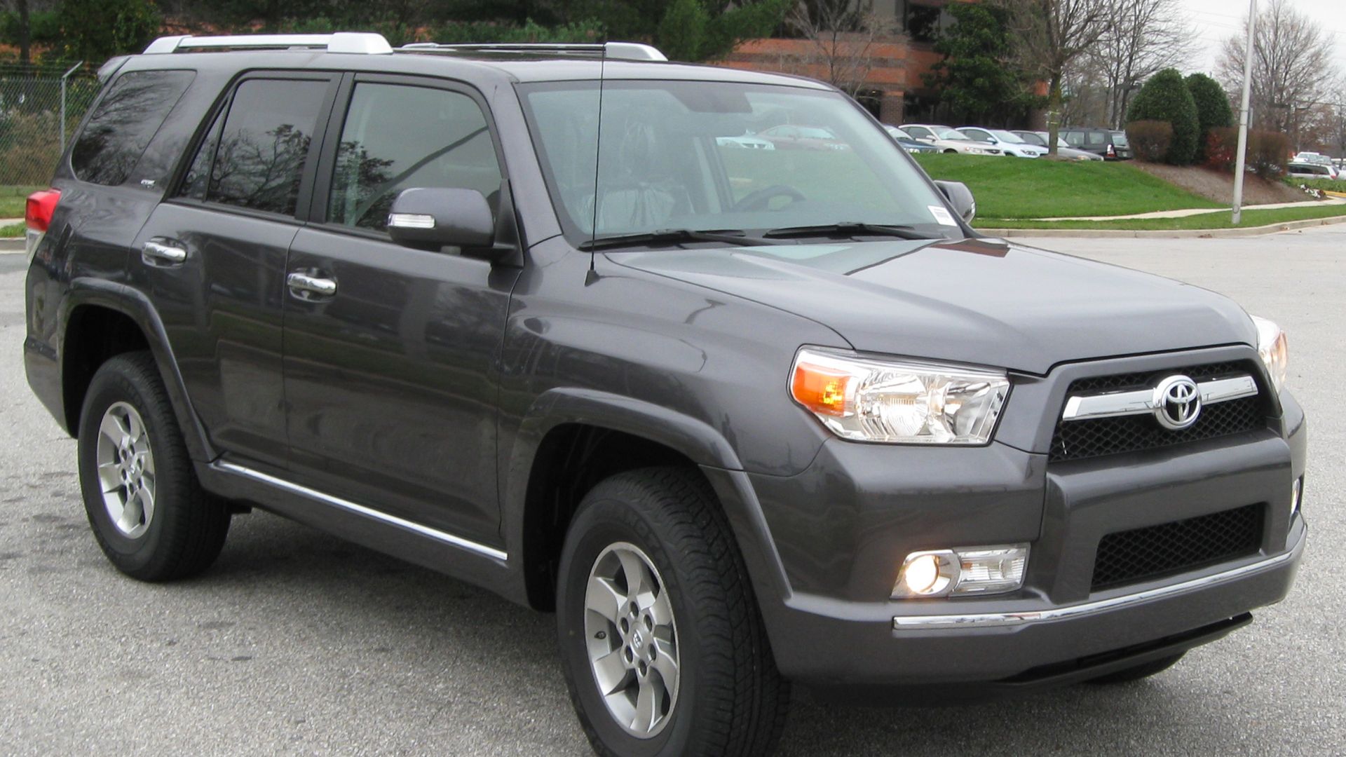 1. Le SUV à l'ancienne (4Runner)