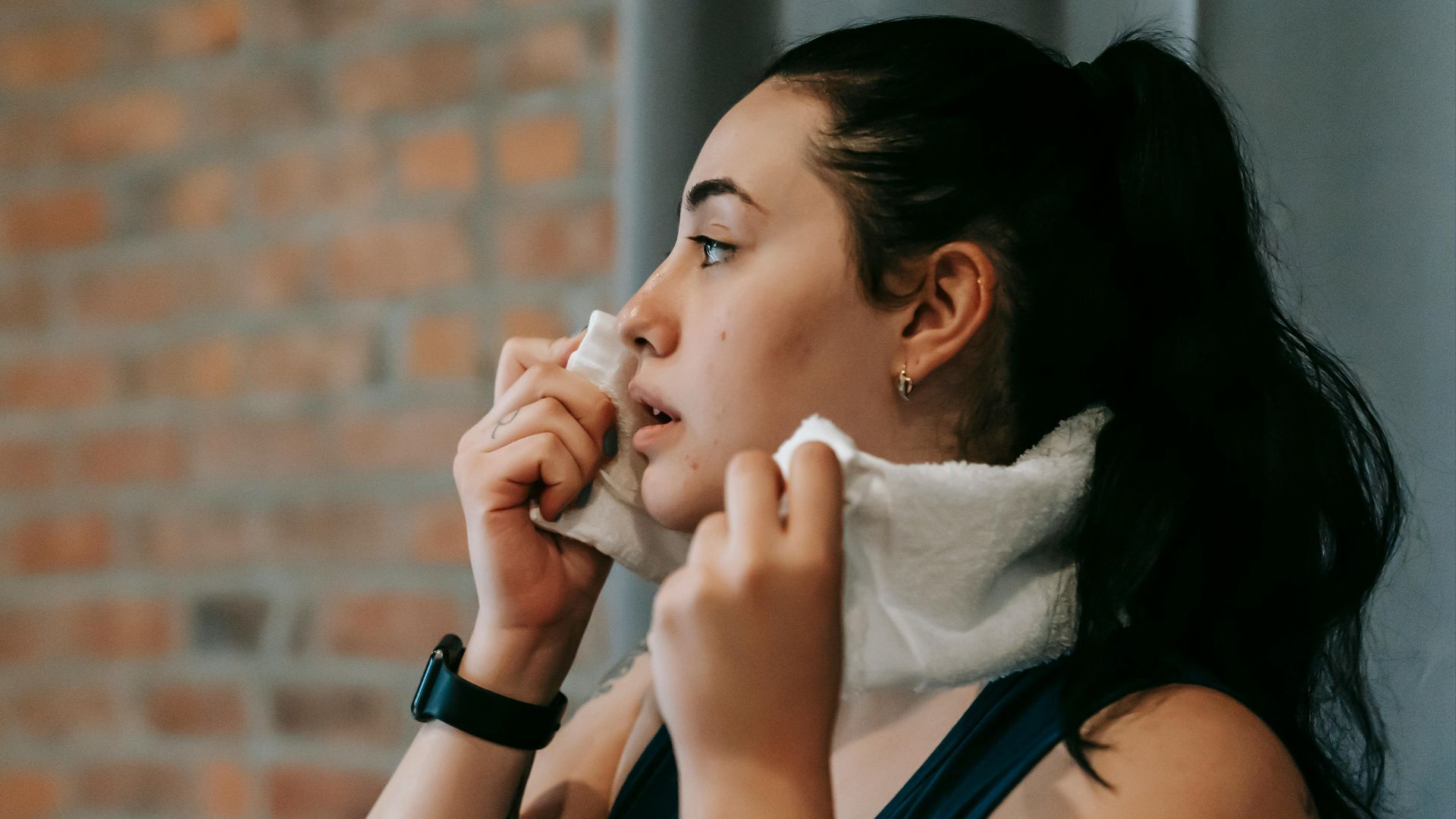 16. Une couche blanche qui s'enlève facilement