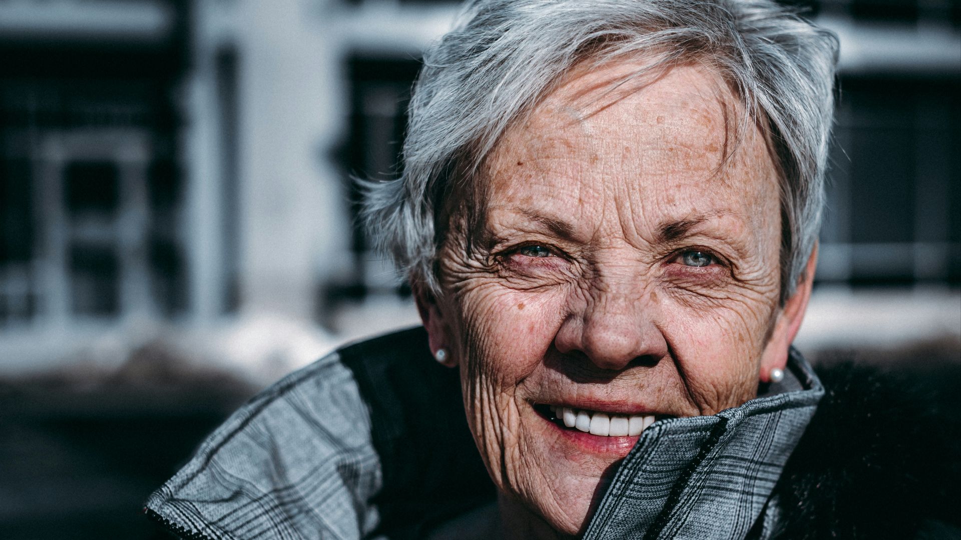 4. Se faire appeler « Monsieur » ou « Madame » par des adultes