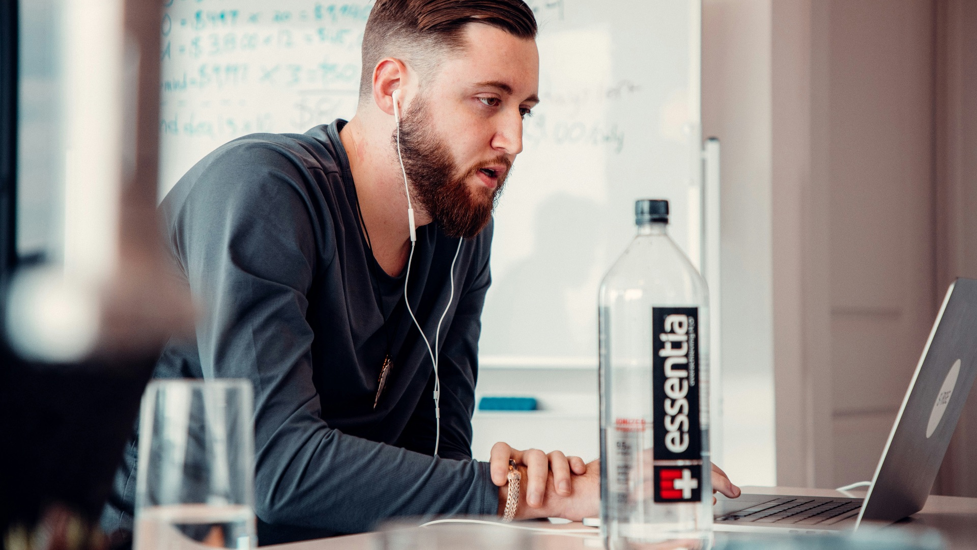 11. S'asseoir dans une mauvaise posture