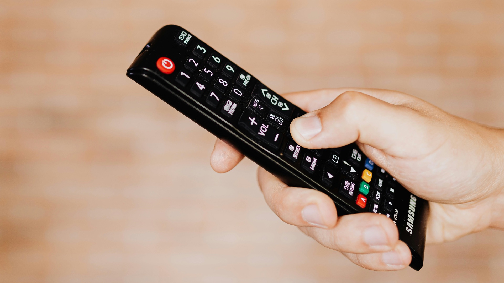 6. La télécommande de votre téléviseur