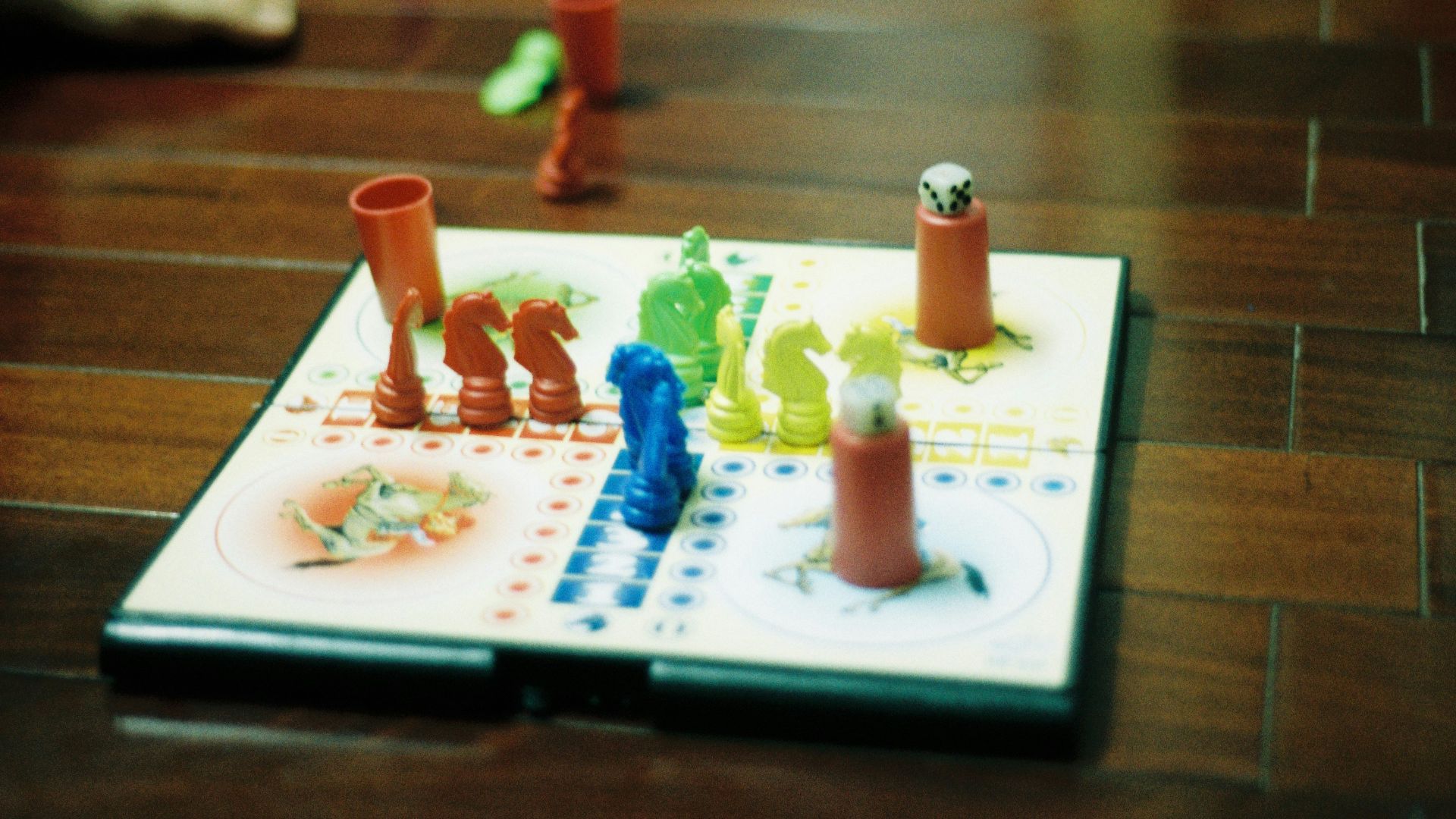 6. Mini jeux de société
