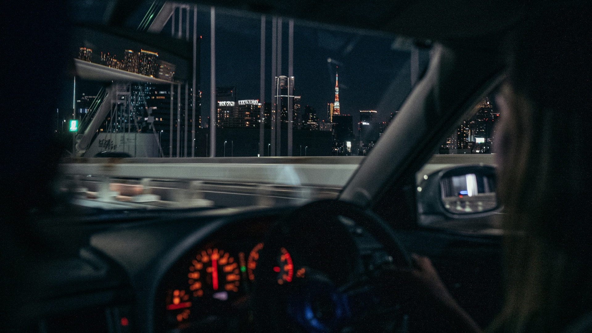 Les 10 principaux dangers de la conduite de nuit et 10 conseils essentiels pour rouler en toute sécurité