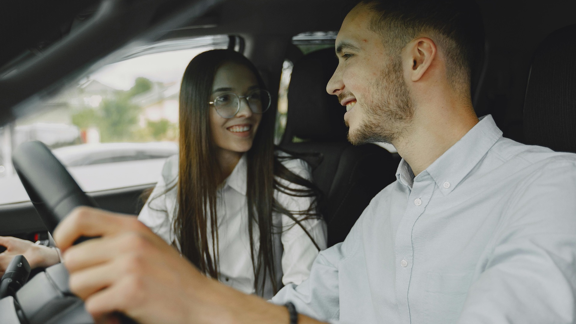 10 façons dont les passagers rendent la conduite plus dangereuse… et 10 façons dont ils la rendent plus sûre