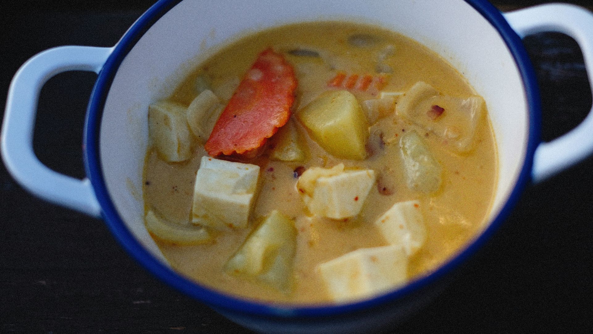 7. Soupe aux pommes de terre et aux oignons