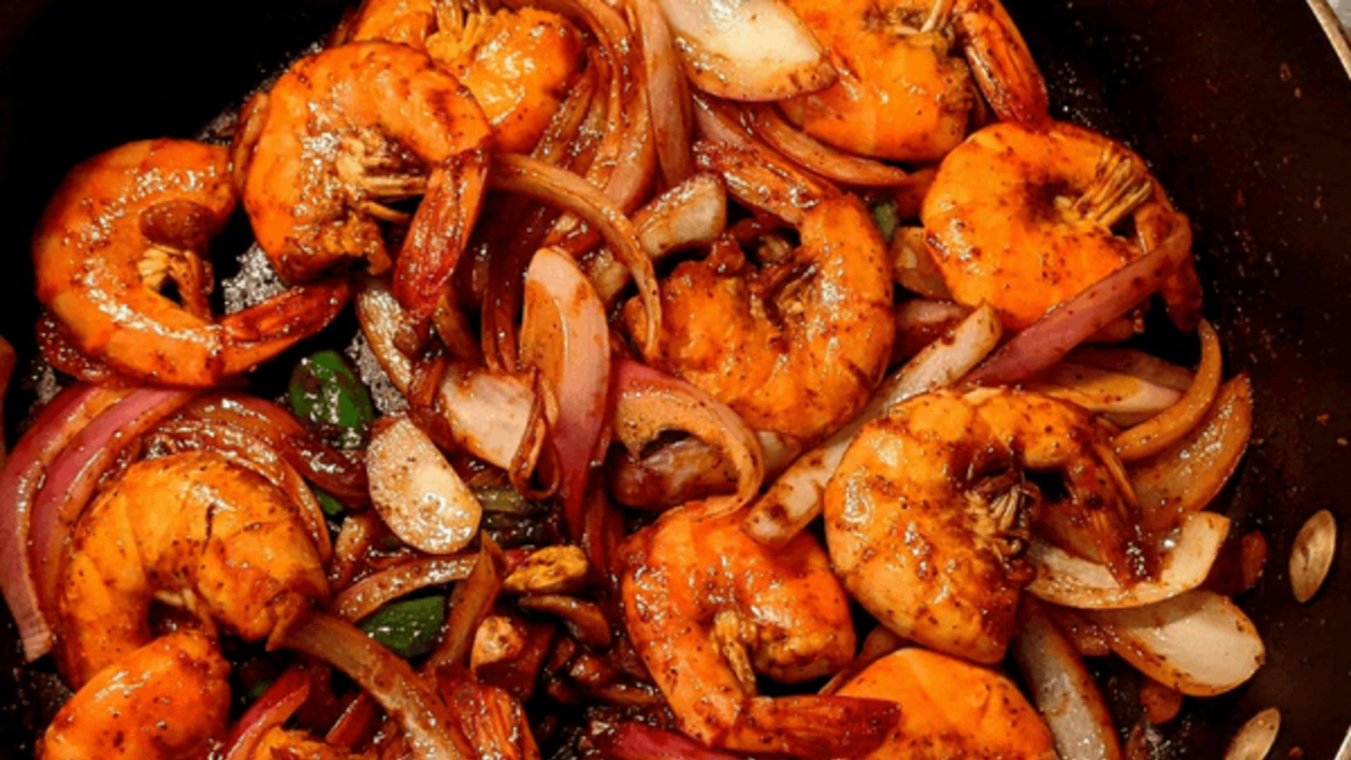 15. Ajouter des crevettes cuites