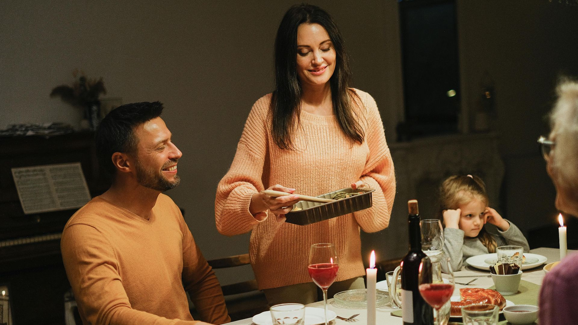 4. Attendez que tout le monde soit servi.