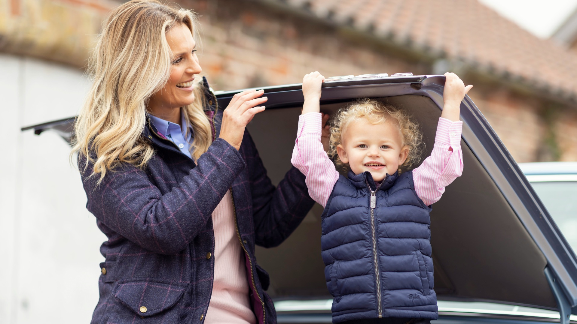20 choses que tous les parents devraient avoir dans leur voiture
