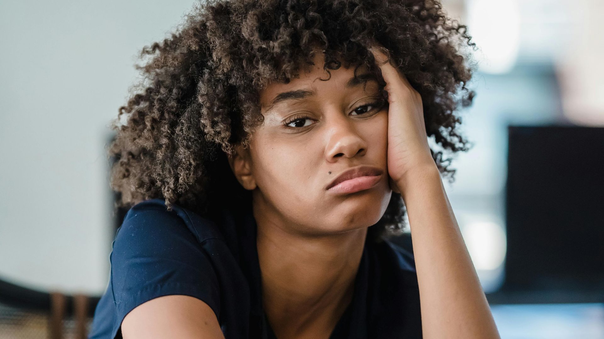 20 signes qui ne trompent pas et qui montrent que vous êtes célibataire chronique