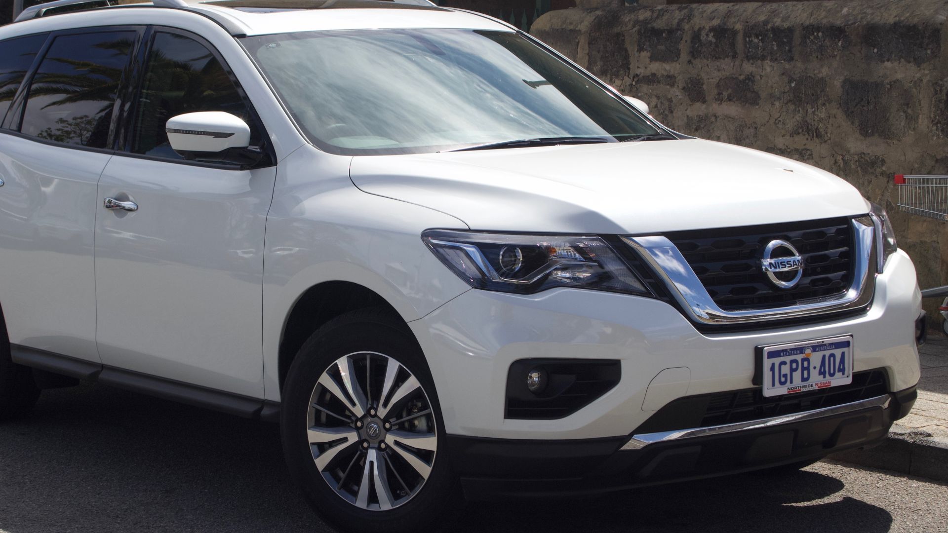 16. Nissan Pathfinder (2013-2015)