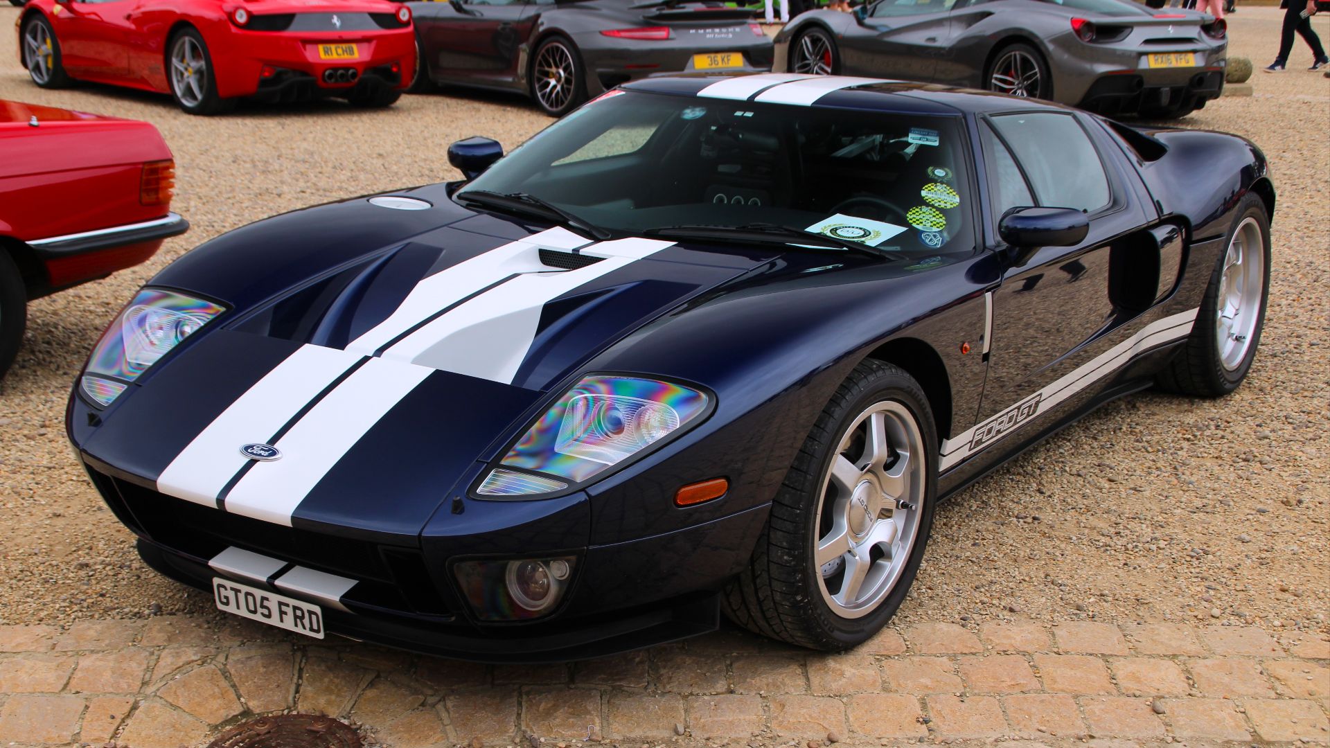19. Ford GT (2005-2006)