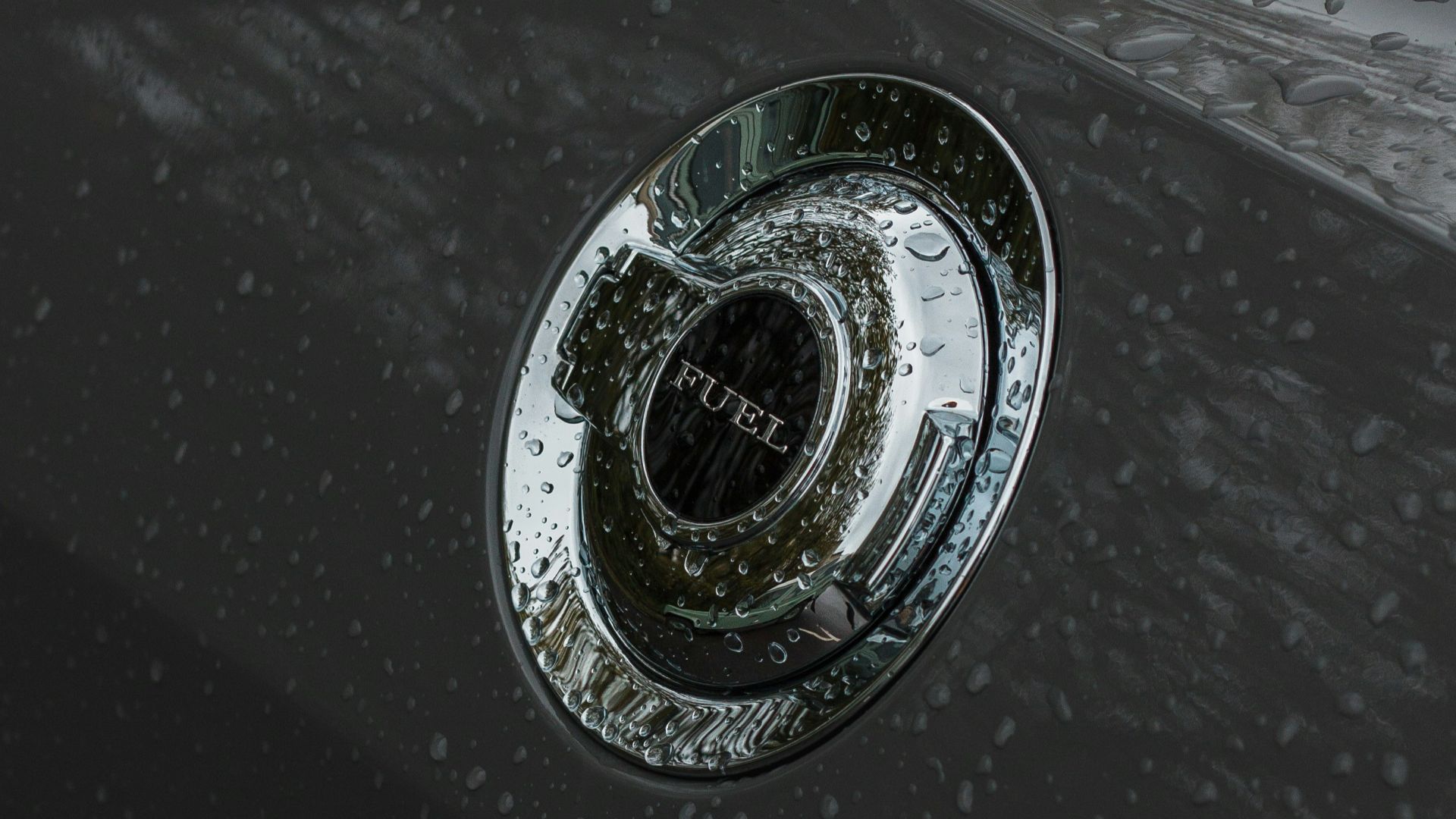 9. Oublier de bien serrer le bouchon du réservoir d'essence