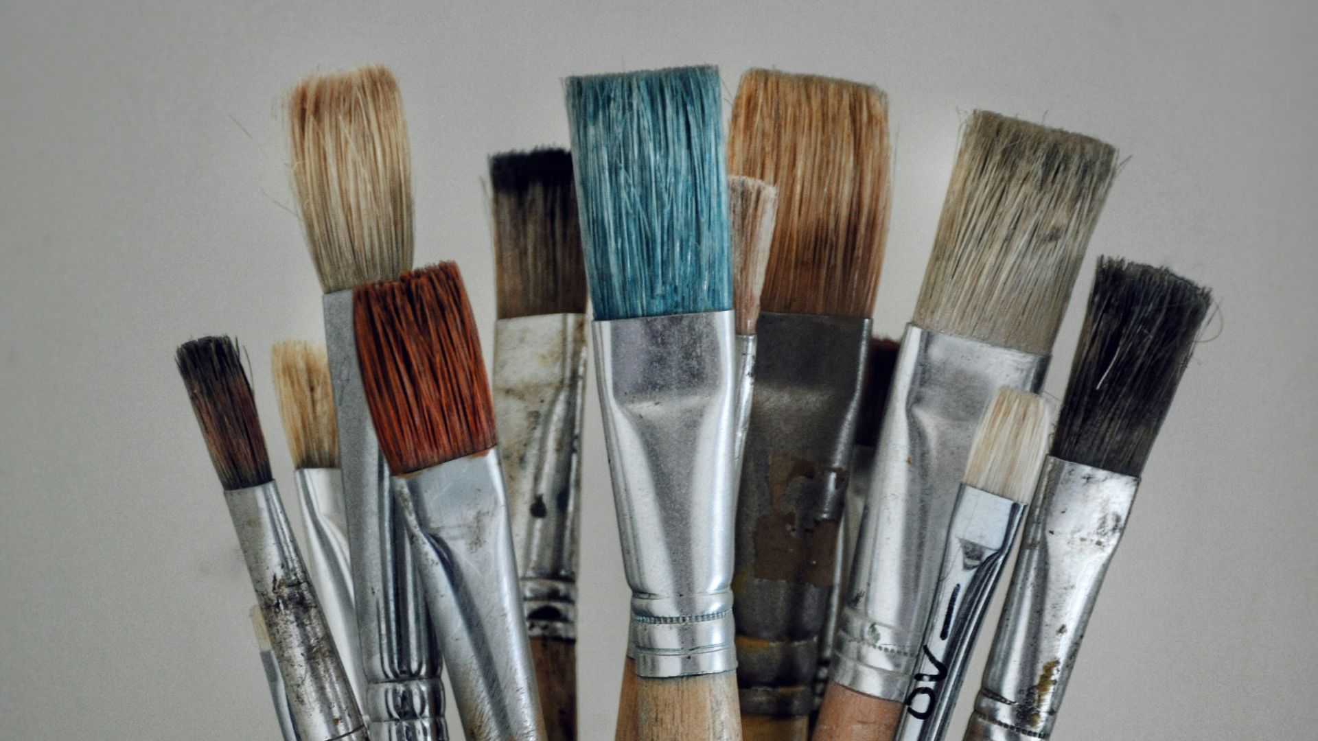 2. Ed s'est servi de l'art pour engager la conversation avec les propriétaires