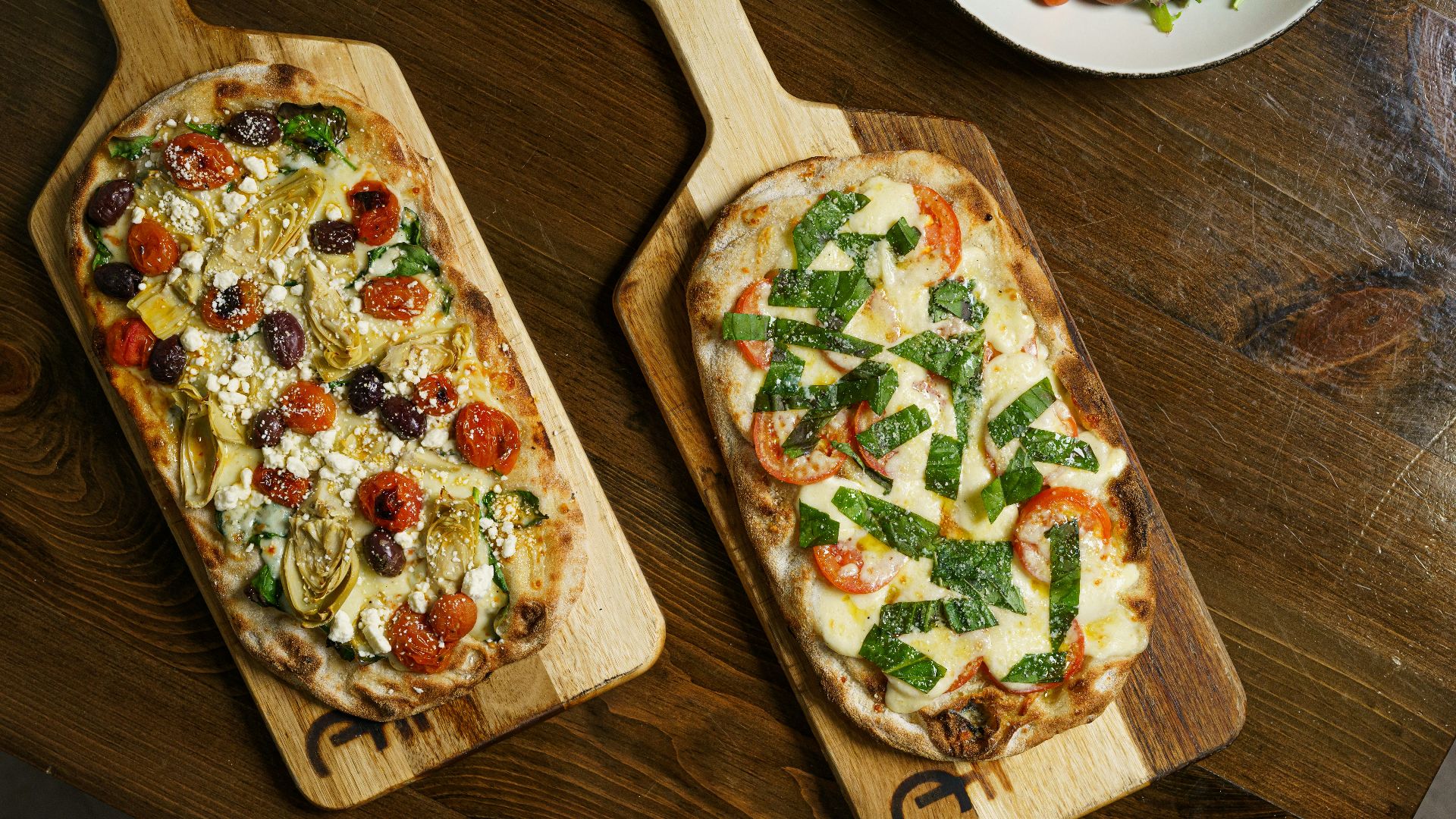 19. Pizzas sur pain plat