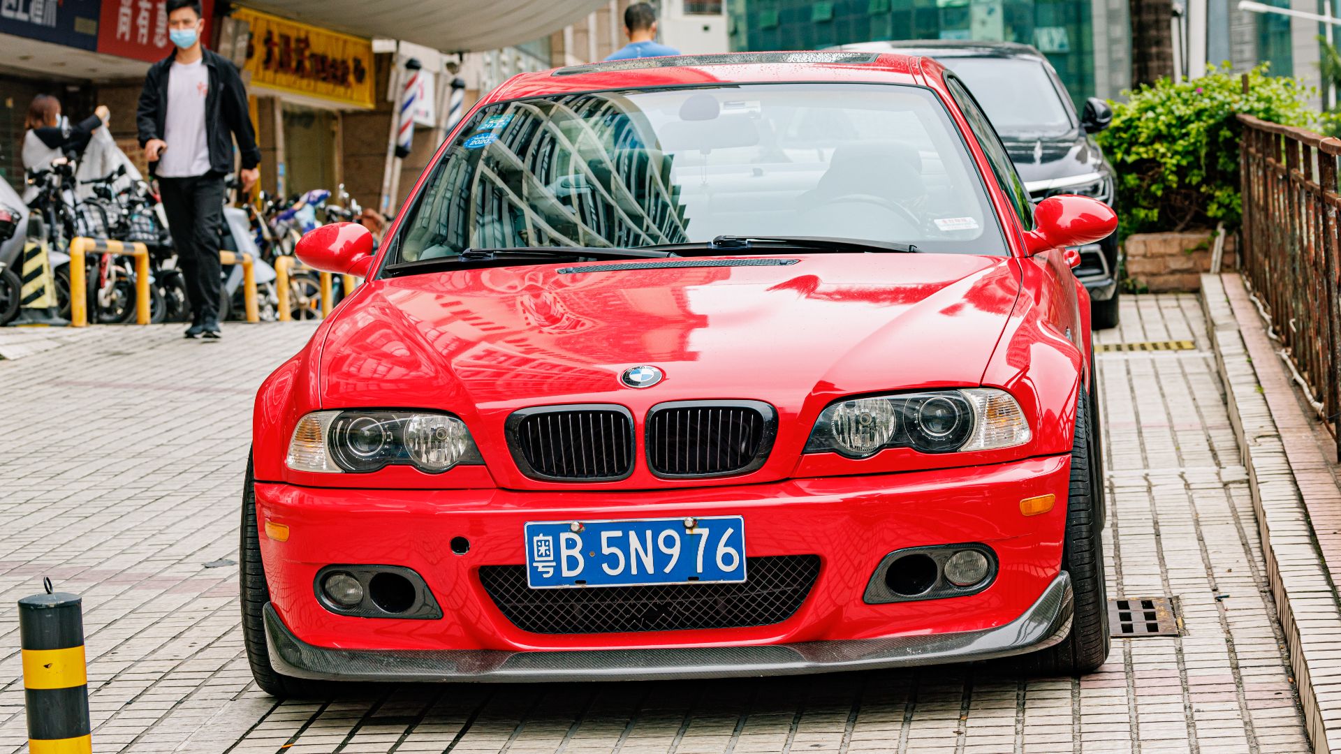 3. La berline sportive d'âge mûr (BMW Série 3 E46)