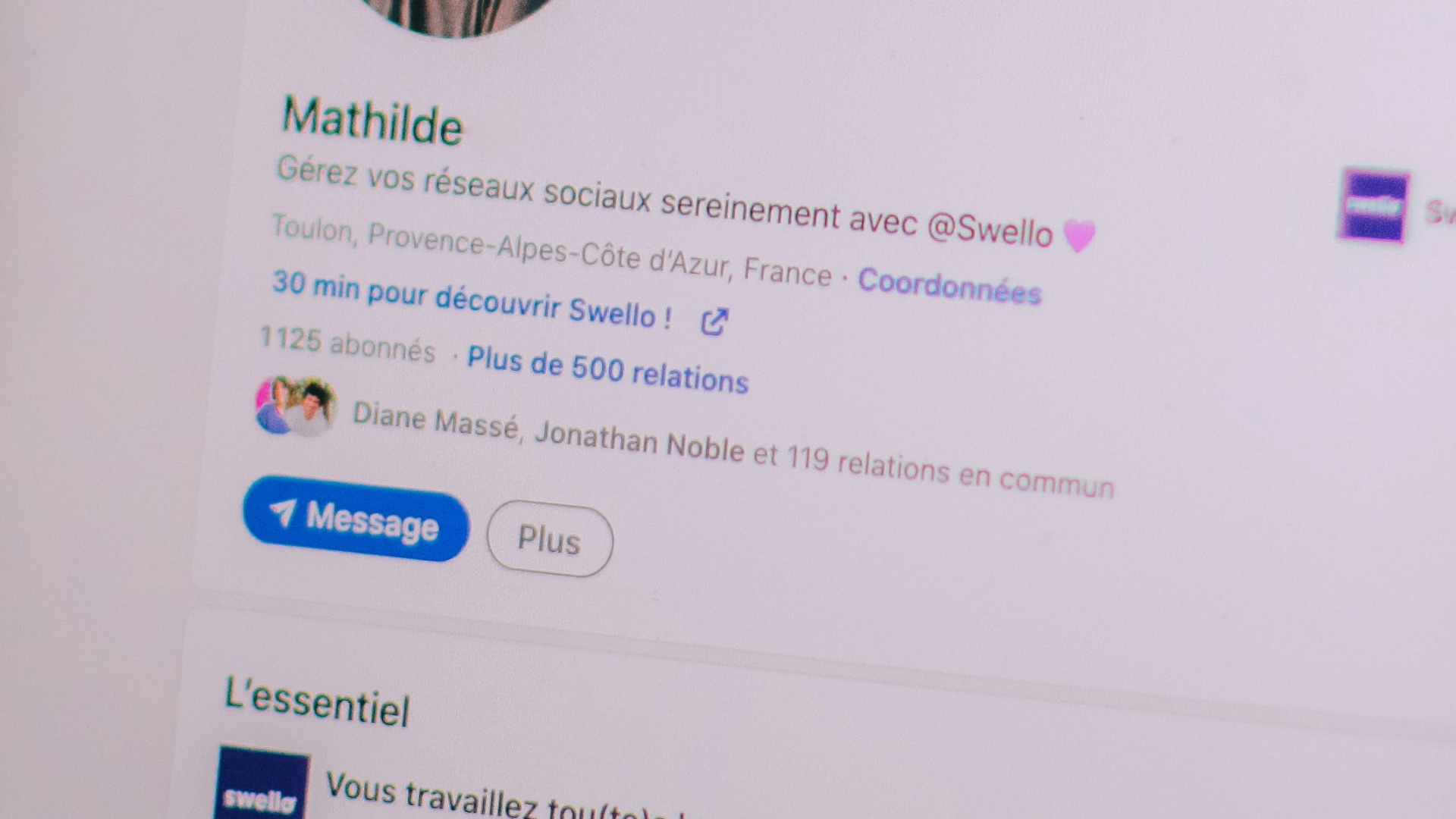 5. Un nombre de connexions que vous cachez