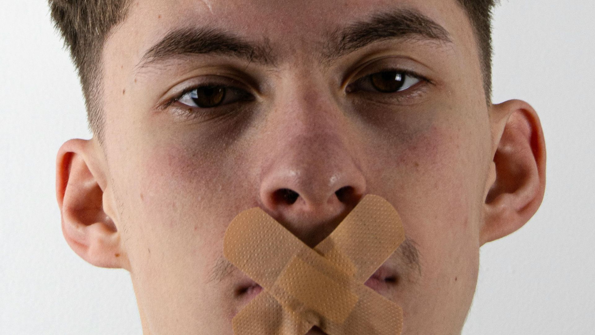 7. Bandage buccal