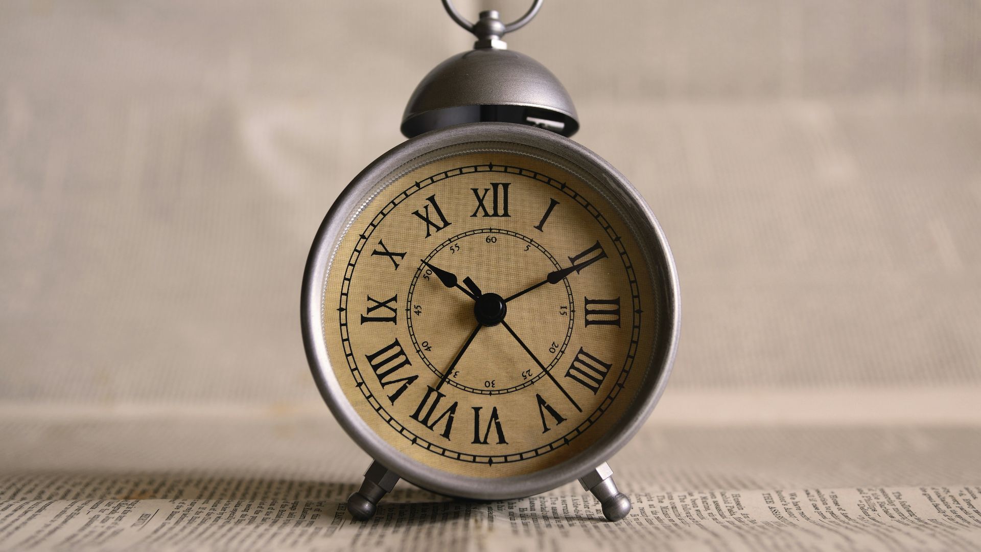 7. Cacher les miroirs et arrêter les horloges