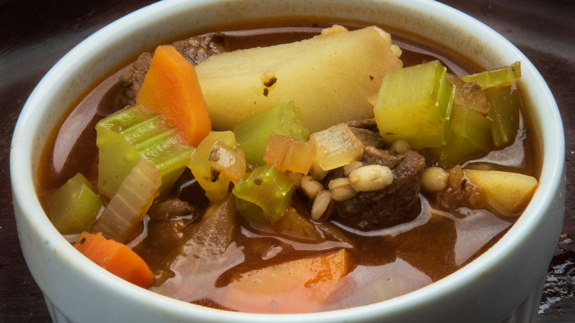 15. Soupe d'orge aux légumes-racines