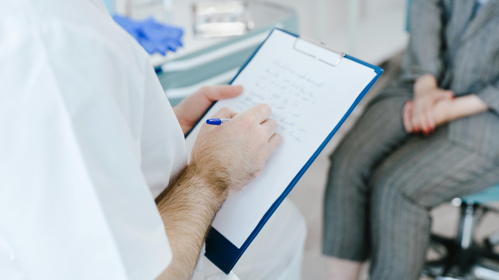 6. Examens physiques annuels et analyses sanguines