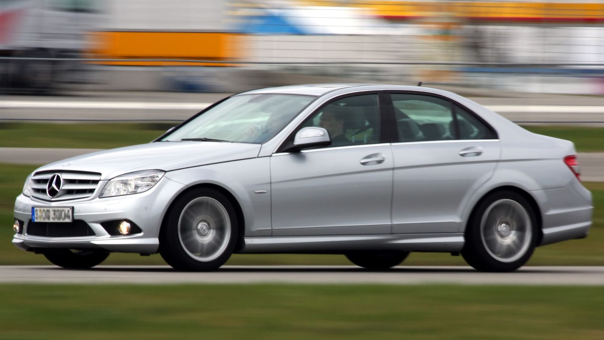 9. Pièges à éviter lors de l'entretien de la Mercedes-Benz Classe C