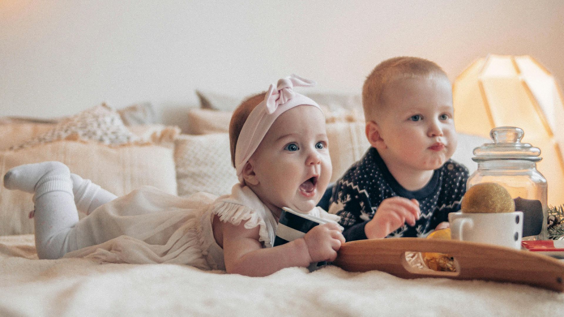 10 prénoms de garçon qui sonnent bien et 10 prénoms de fille qui sonnent bien