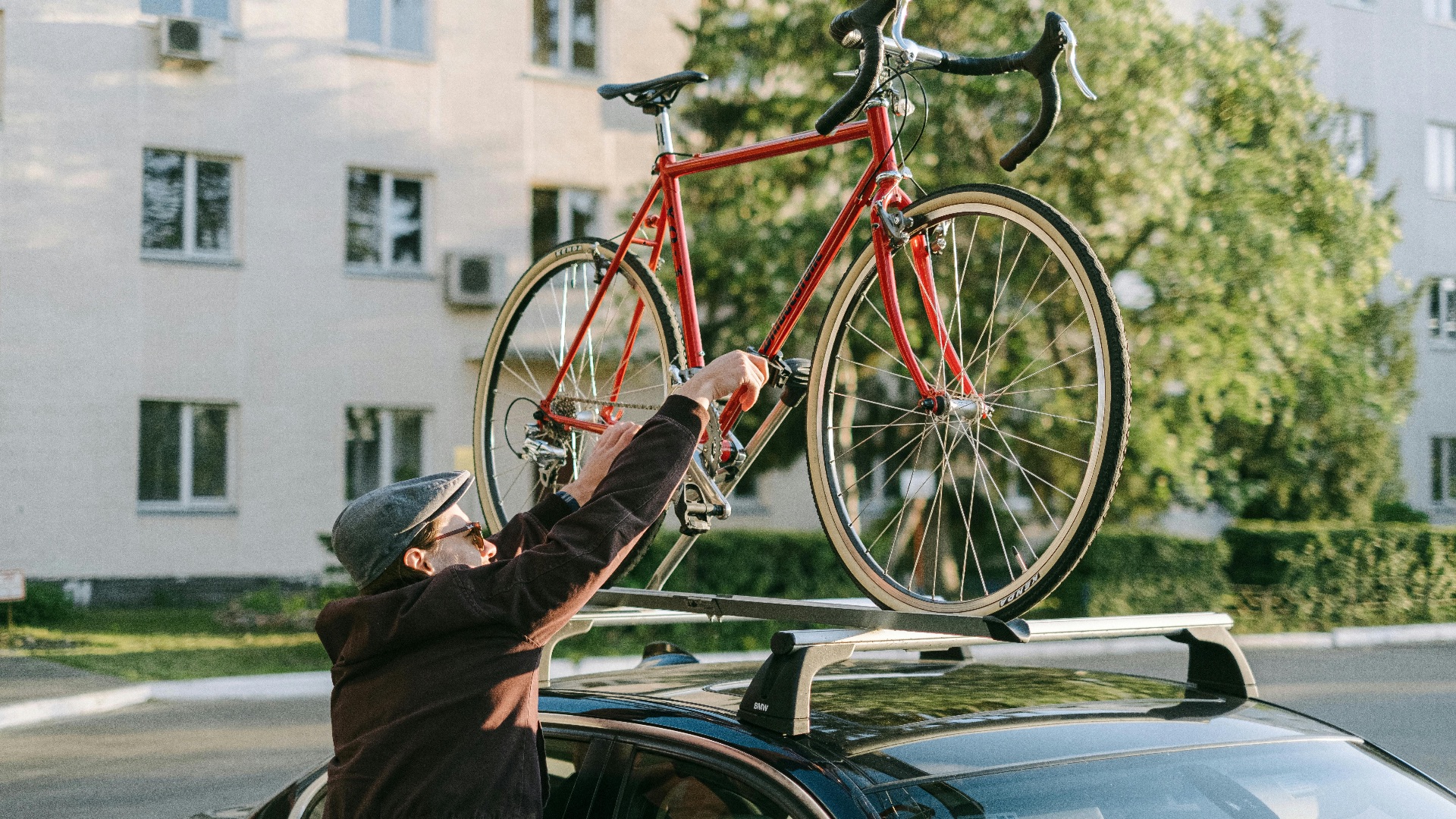 20 objets que vous ne devriez jamais laisser sans surveillance dans votre voiture